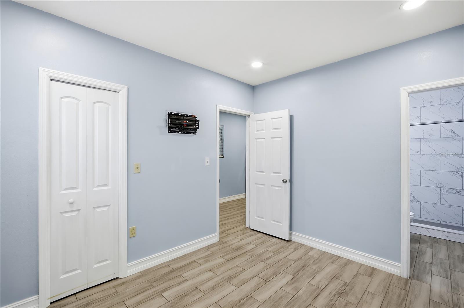 Image 10 of 14 For 1411 24th Avenue B