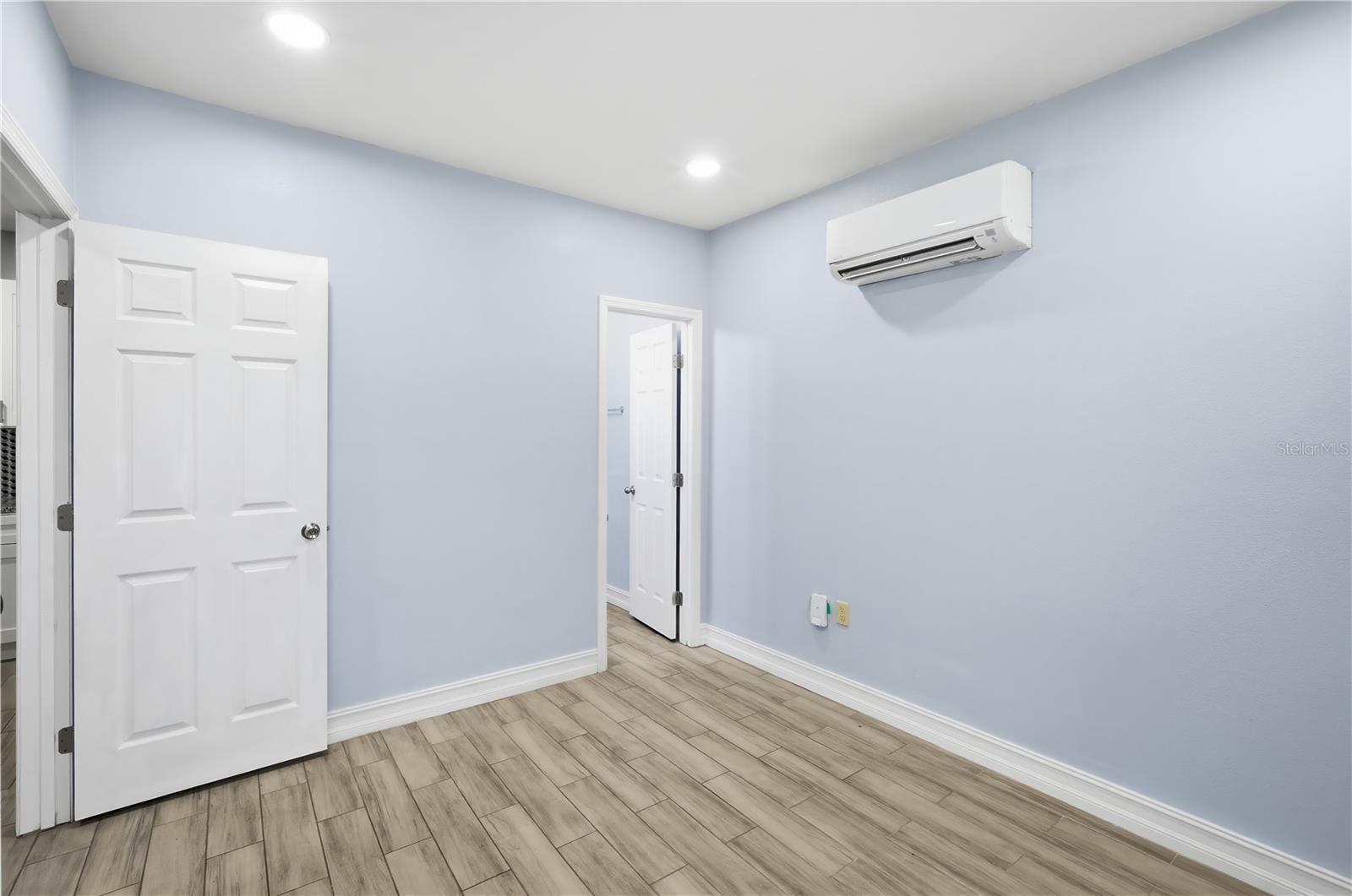 Image 11 of 14 For 1411 24th Avenue B