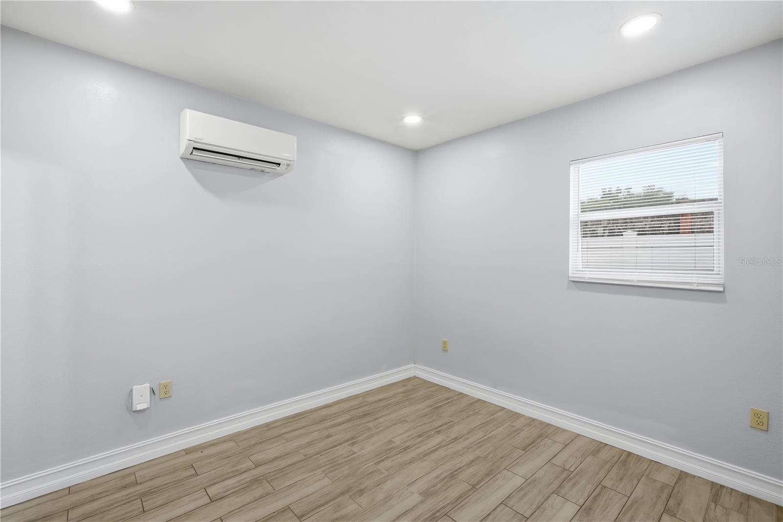 Image 8 of 14 For 1411 24th Avenue B