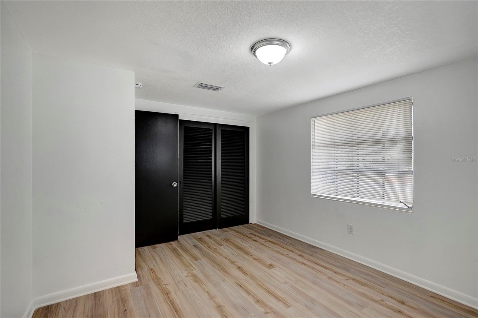 Image 19 of 33 For 534 Carole Street