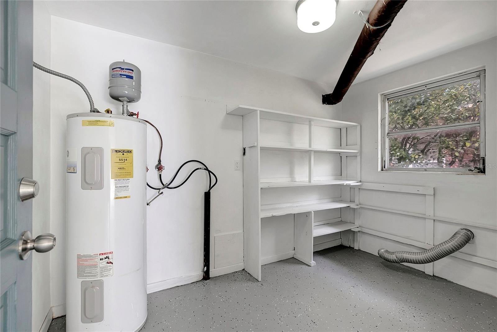 Image 31 of 33 For 534 Carole Street