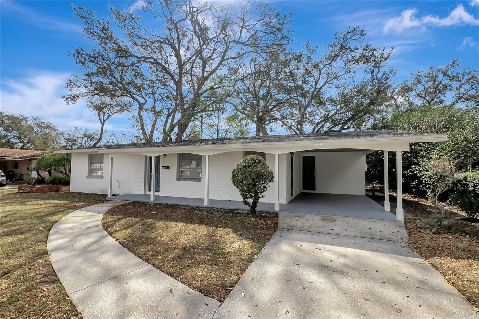 Image 4 of 33 For 534 Carole Street