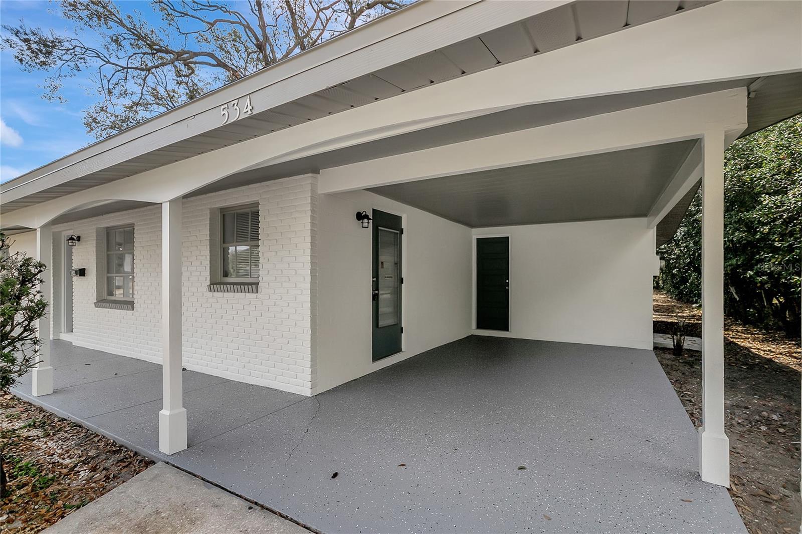 Image 5 of 33 For 534 Carole Street