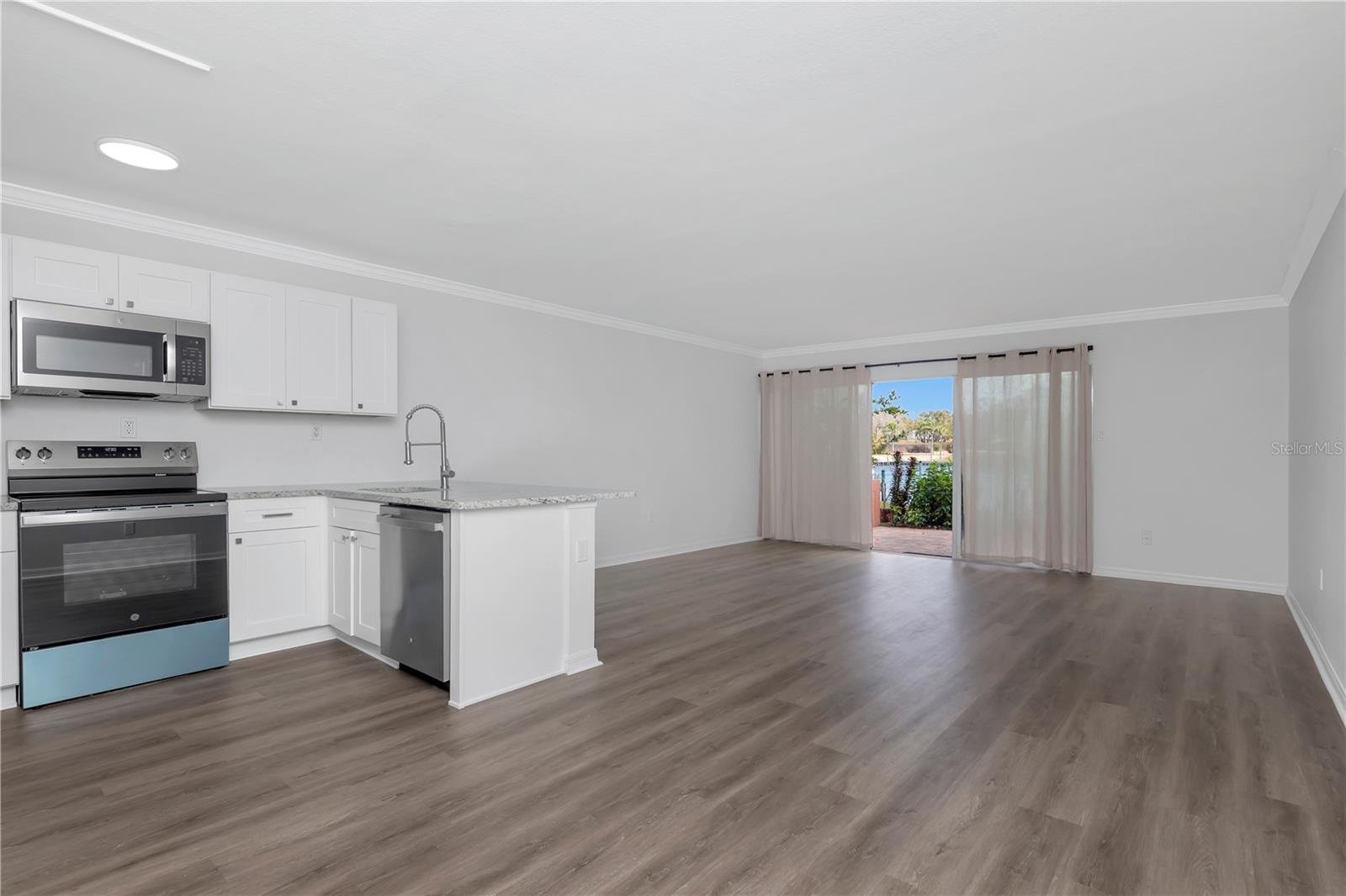 Image 4 of 25 For 2424 Tampa Bay Boulevard F103