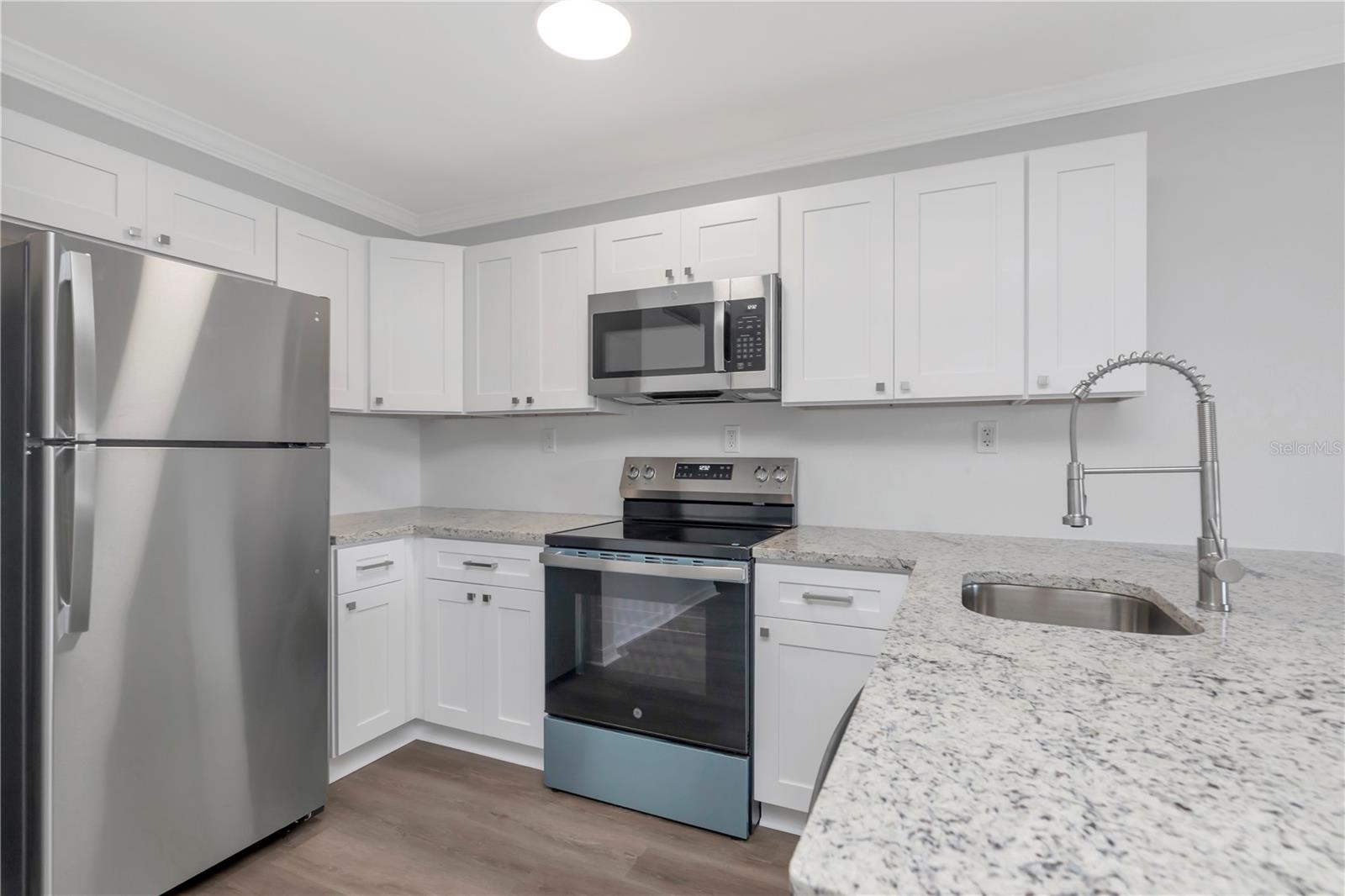 Image 5 of 25 For 2424 Tampa Bay Boulevard F103