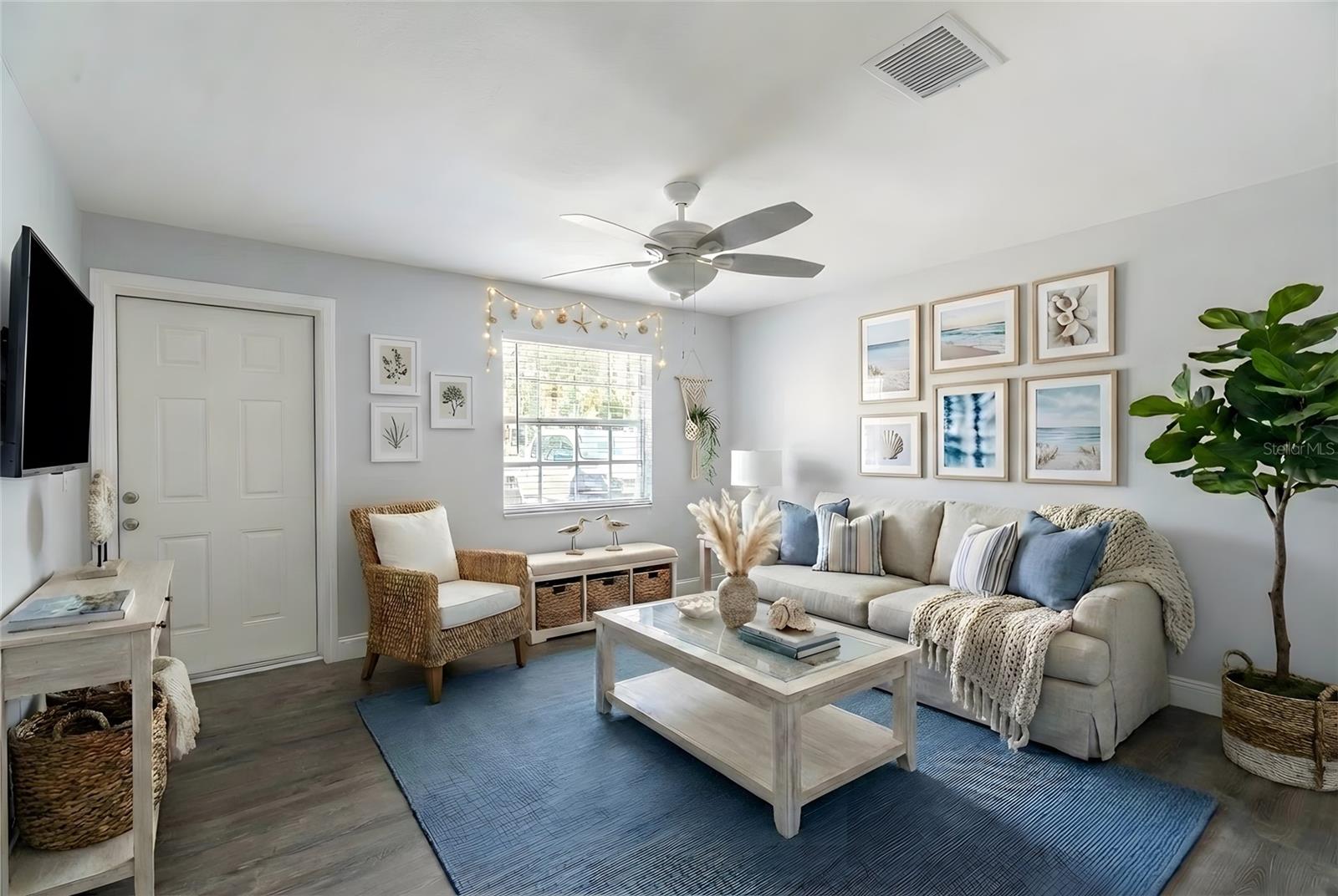 Image 2 of 8 For 625-2 Omaha Street