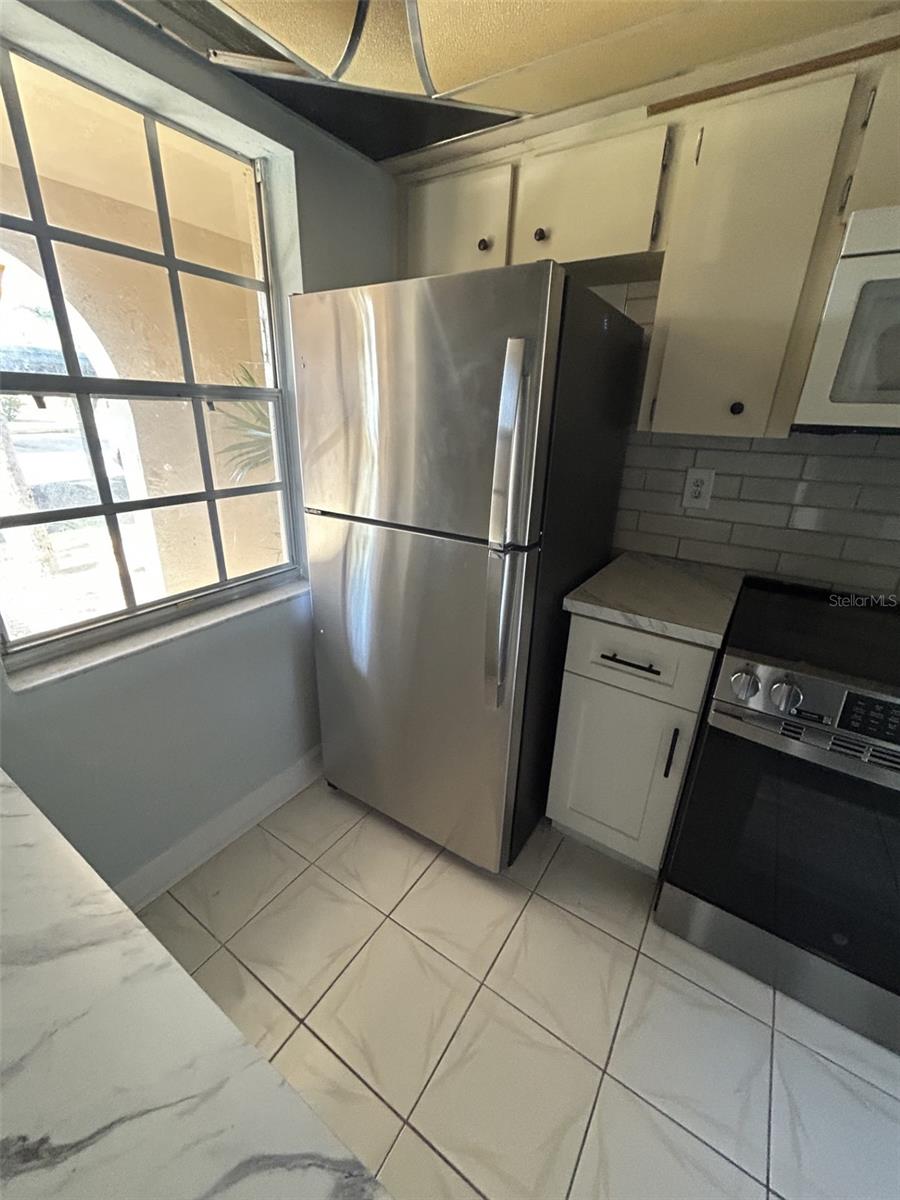 Image 10 of 27 For 4348 Rustic Drive C