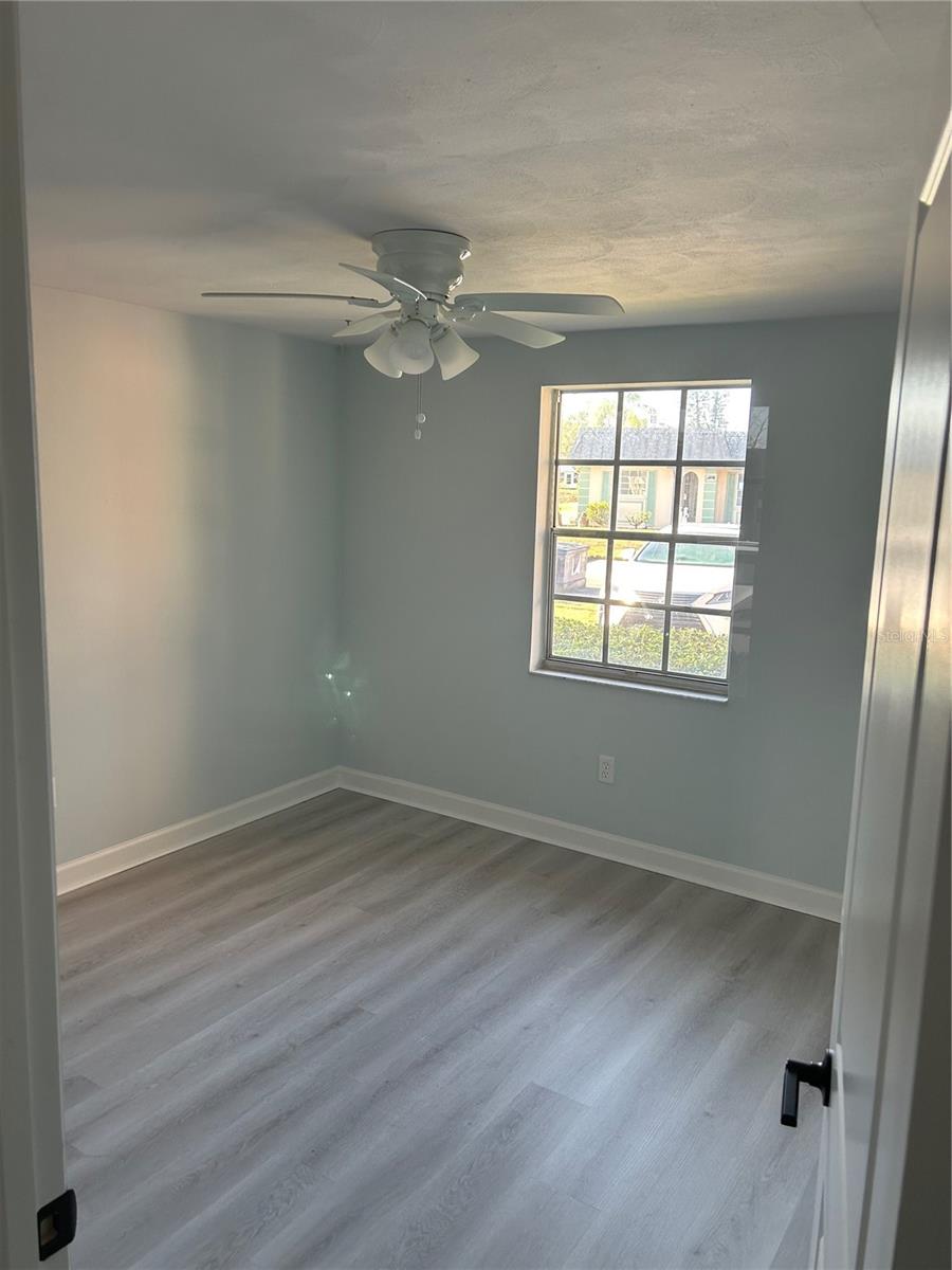 Image 17 of 27 For 4348 Rustic Drive C