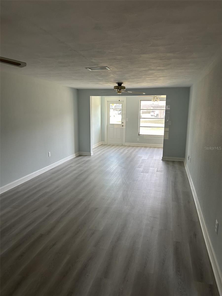 Image 4 of 27 For 4348 Rustic Drive C