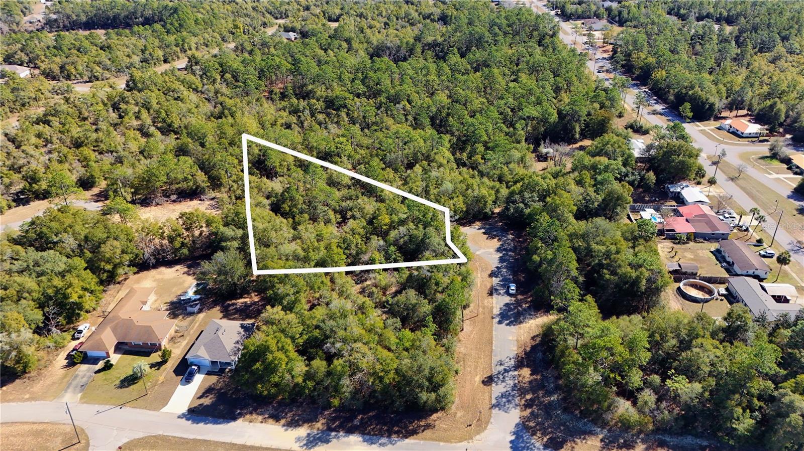 Image 5 of 26 For 00 Lark Court