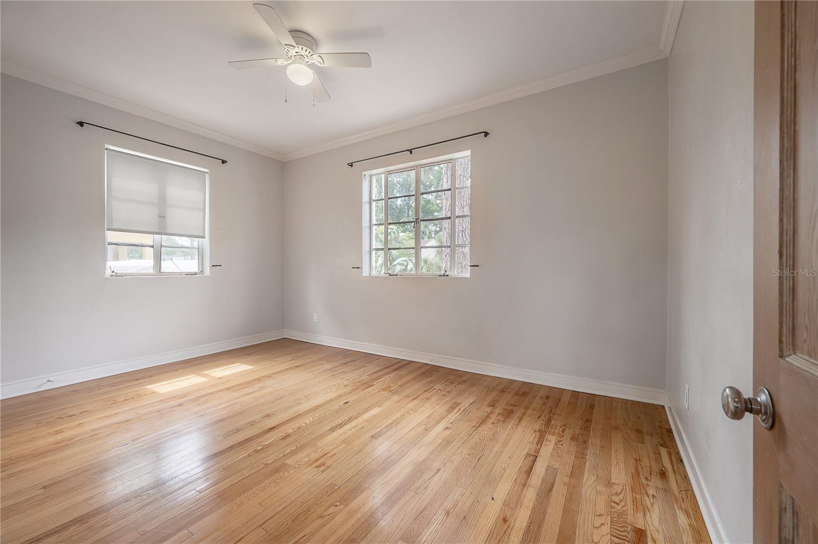 Image 28 of 36 For 325 Rio Vista Court