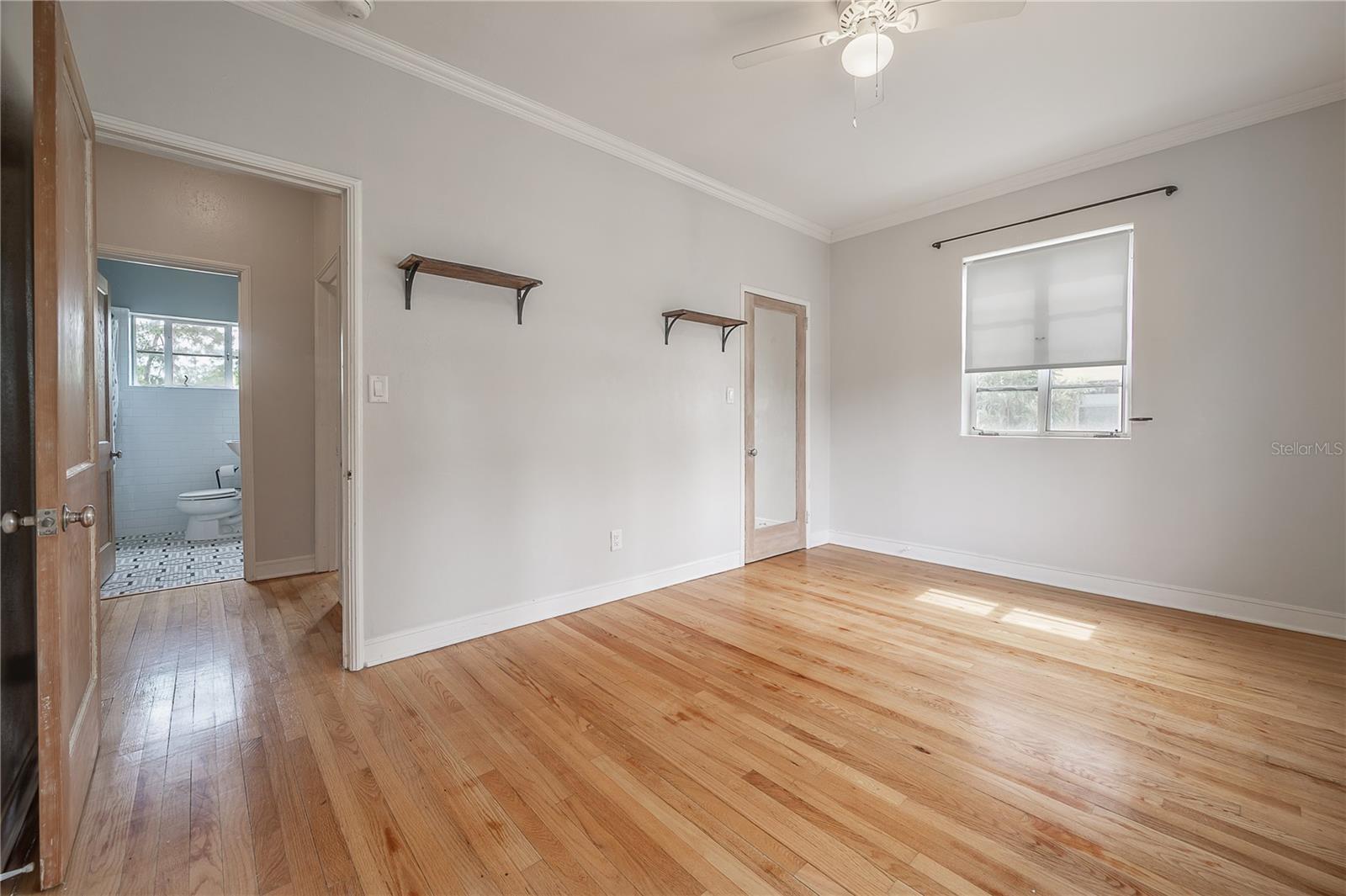 Image 29 of 36 For 325 Rio Vista Court