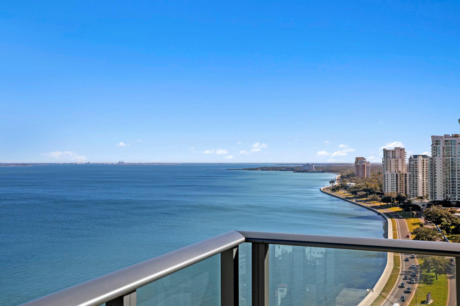 Listing photo id 12 for 3101 Bayshore Boulevard 1804