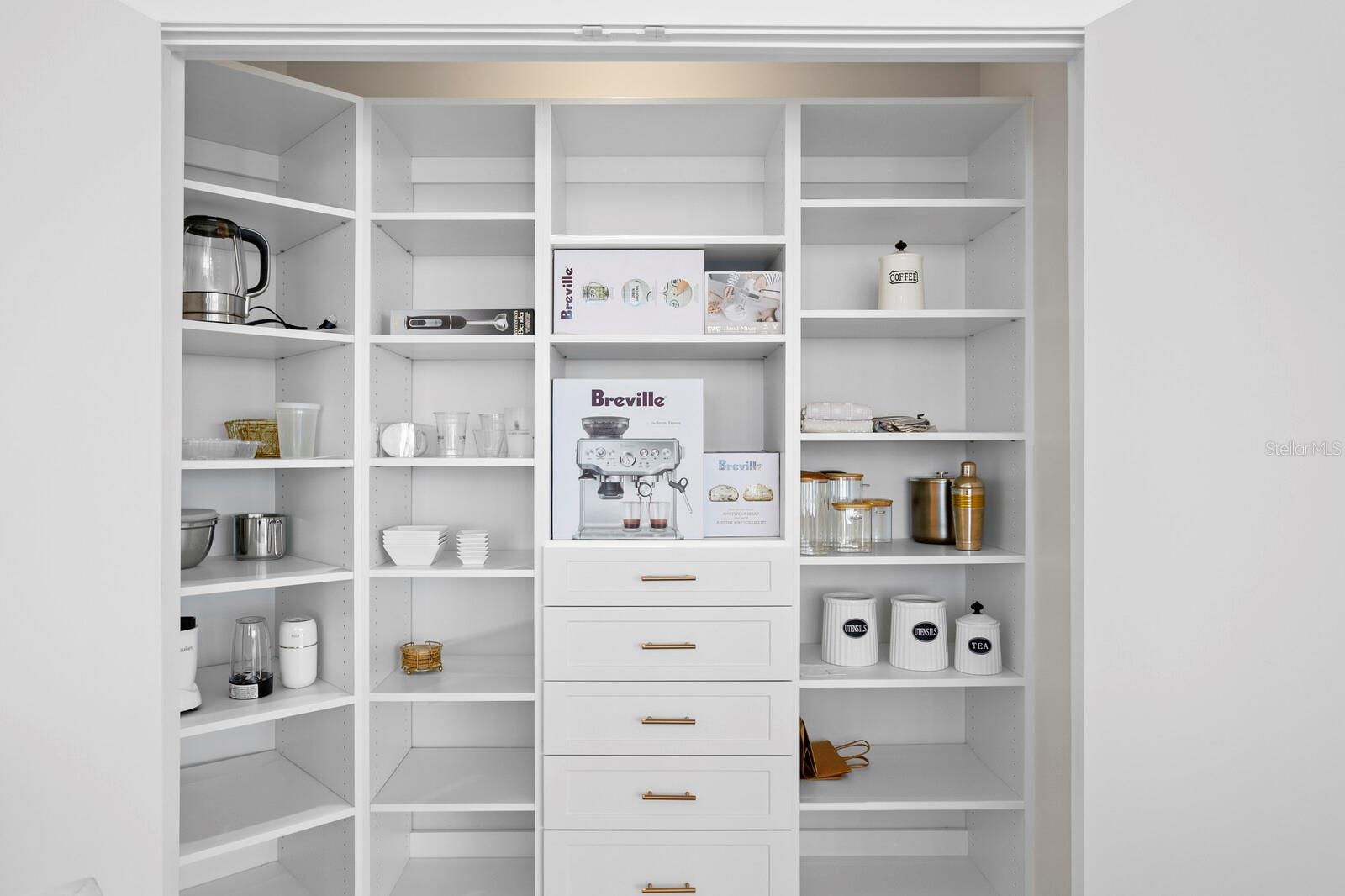 Listing photo id 28 for 3101 Bayshore Boulevard 1804