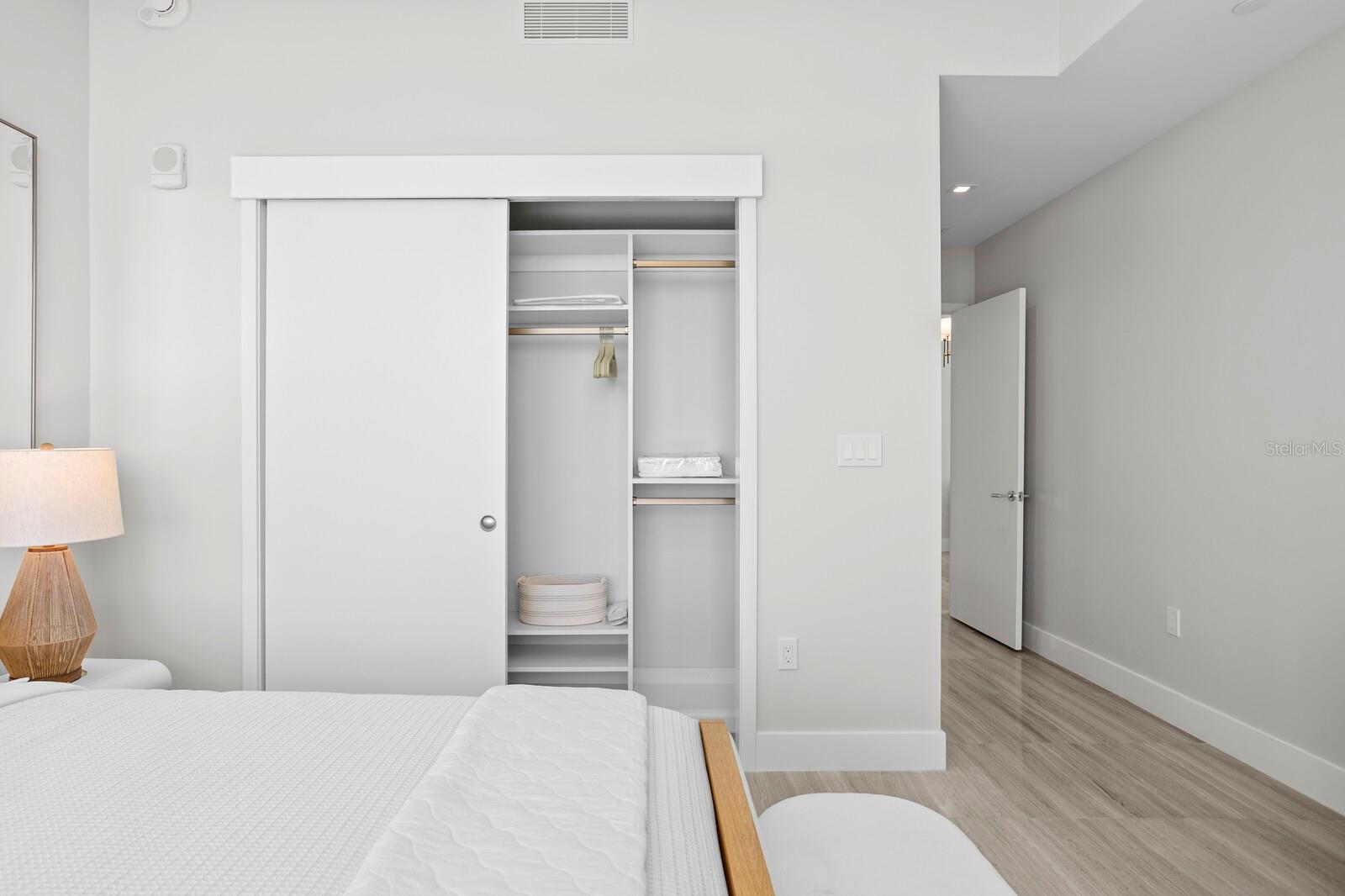 Listing photo id 36 for 3101 Bayshore Boulevard 1804