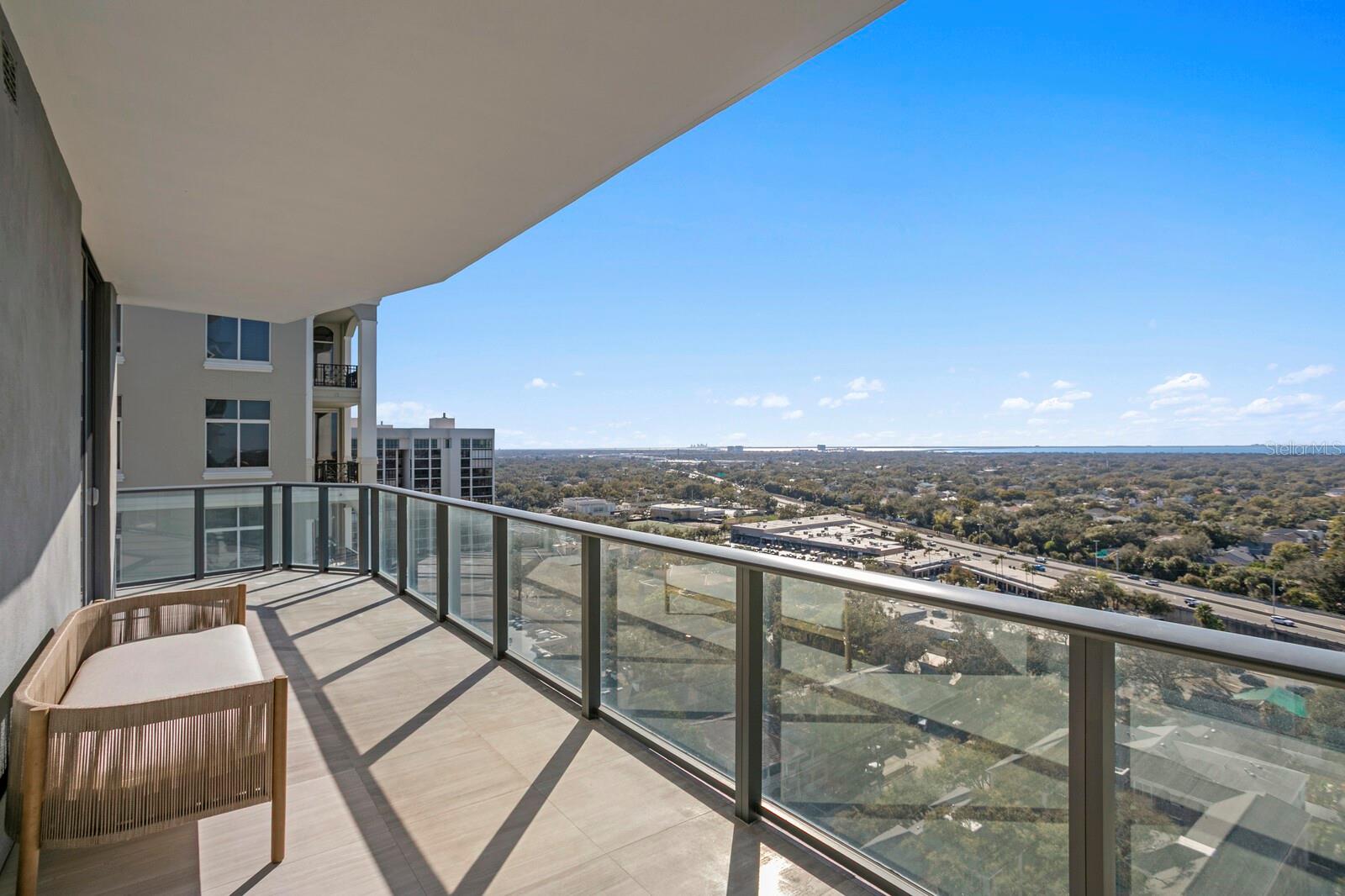 Listing photo id 40 for 3101 Bayshore Boulevard 1804