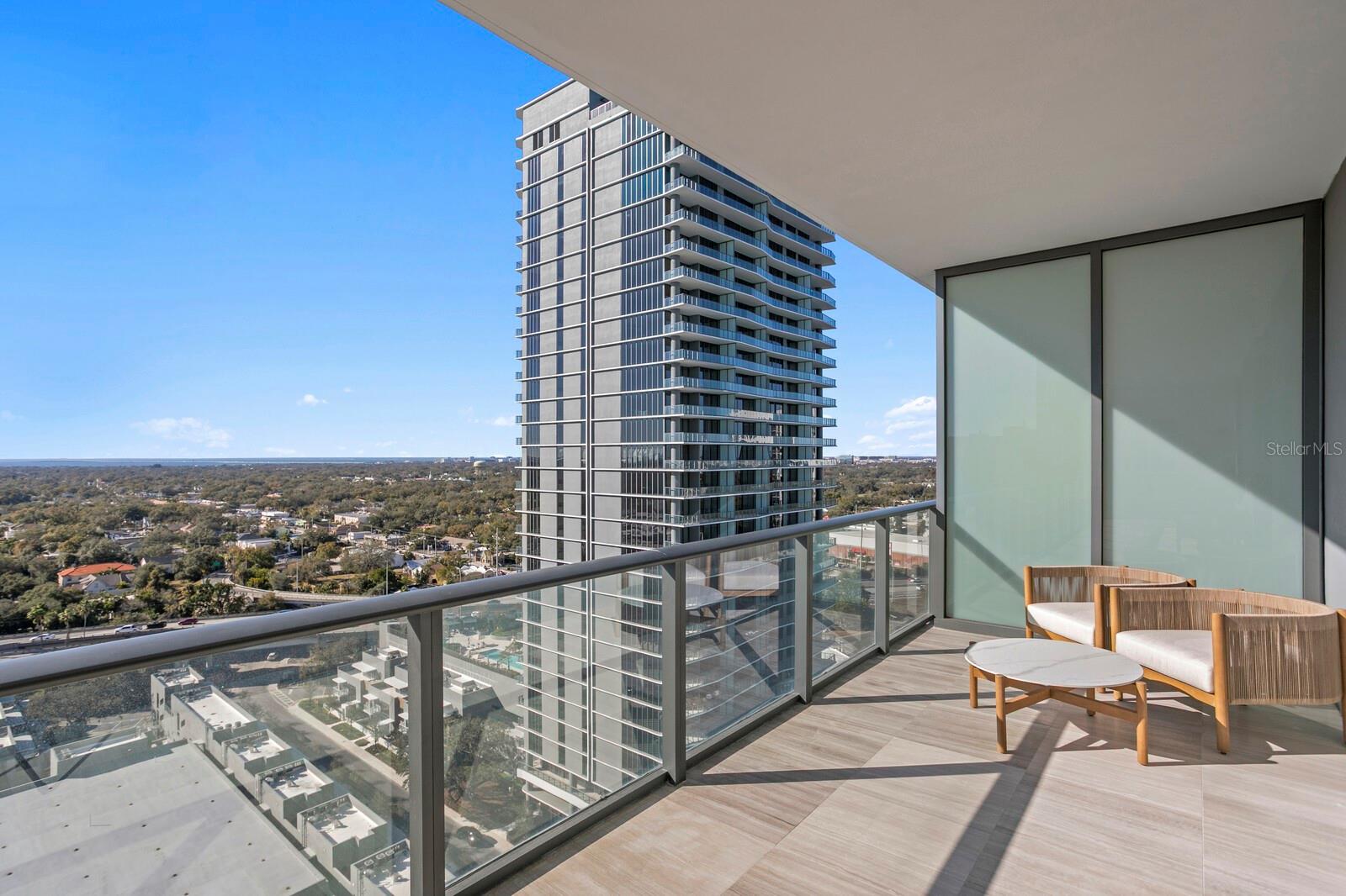 Listing photo id 41 for 3101 Bayshore Boulevard 1804