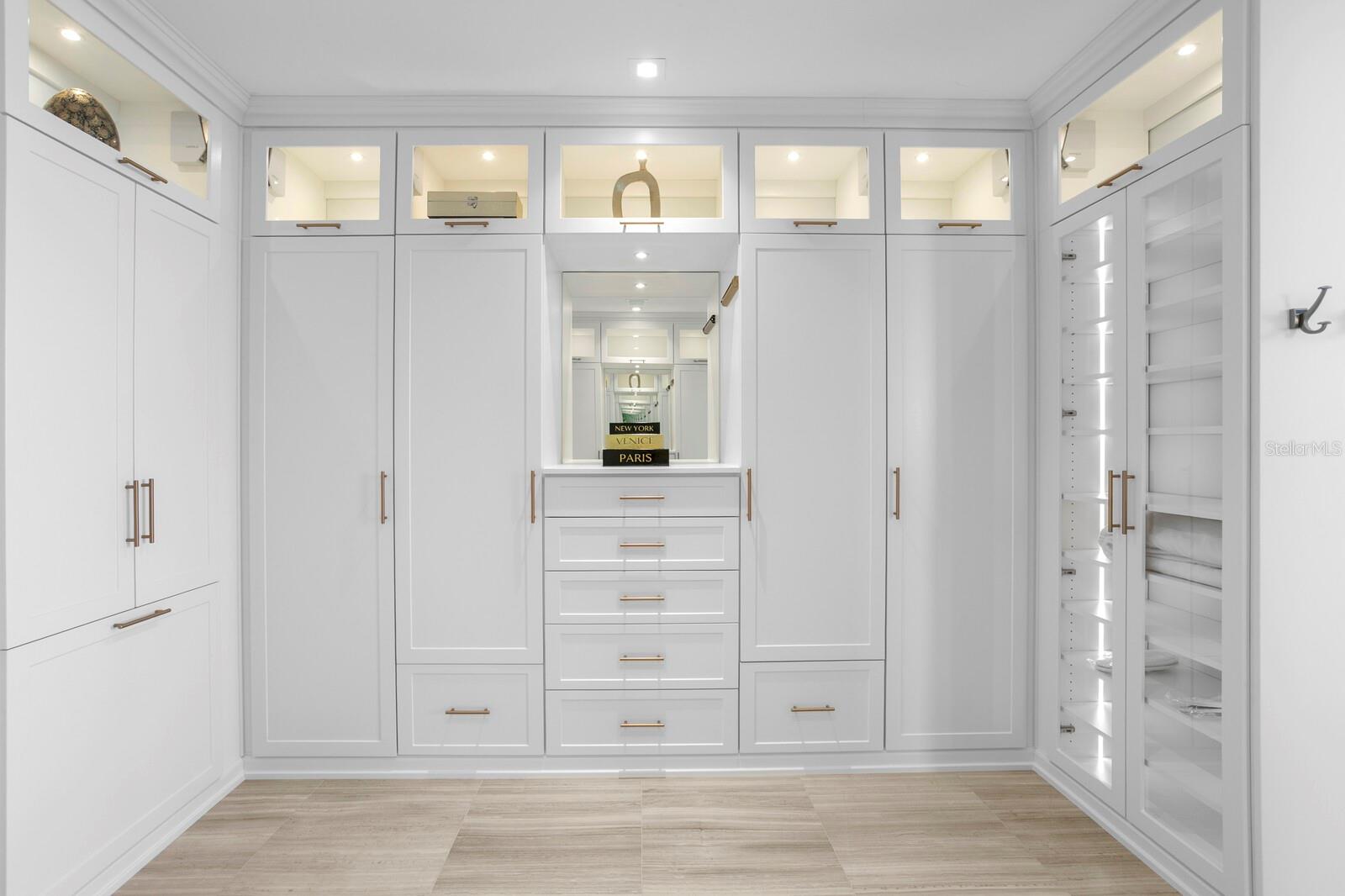 Listing photo id 68 for 3101 Bayshore Boulevard 1804