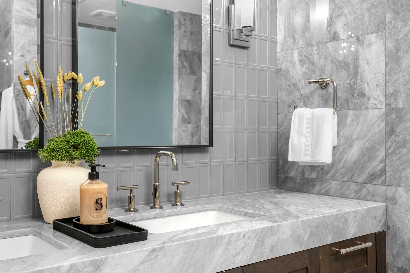 Listing photo id 73 for 3101 Bayshore Boulevard 1804