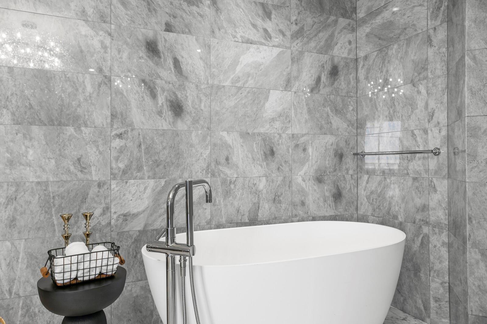 Listing photo id 74 for 3101 Bayshore Boulevard 1804