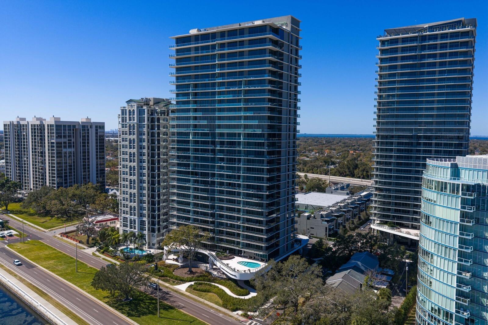 Listing photo id 79 for 3101 Bayshore Boulevard 1804