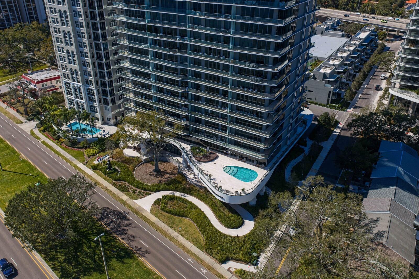 Listing photo id 80 for 3101 Bayshore Boulevard 1804