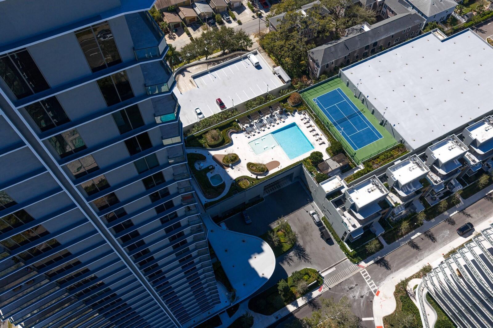 Listing photo id 91 for 3101 Bayshore Boulevard 1804