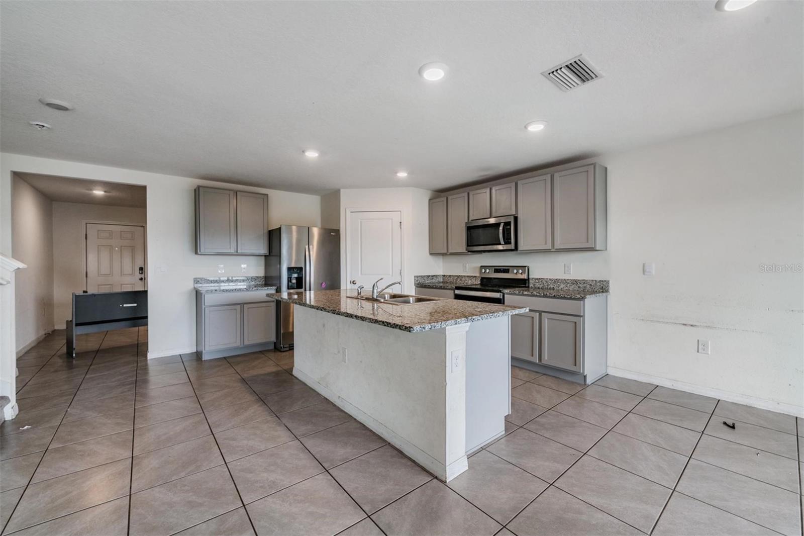 Image 27 of 49 For 37214 Angel Wings Avenue