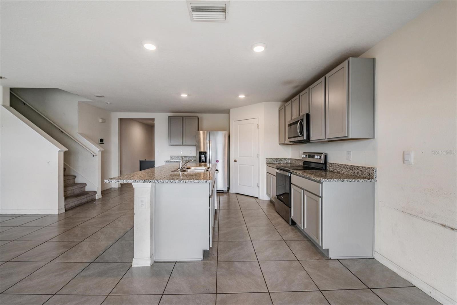 Image 29 of 49 For 37214 Angel Wings Avenue