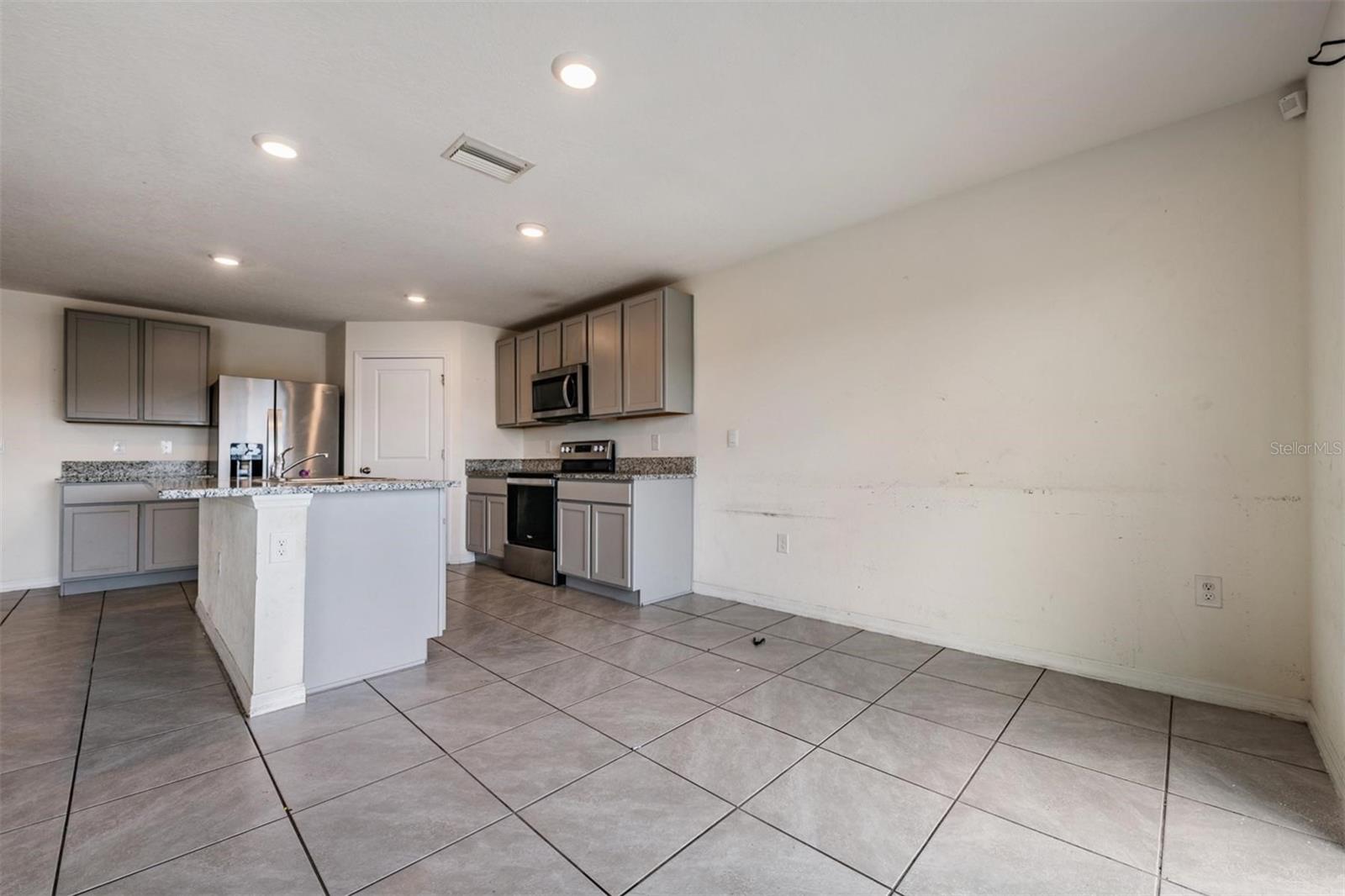 Image 6 of 49 For 37214 Angel Wings Avenue