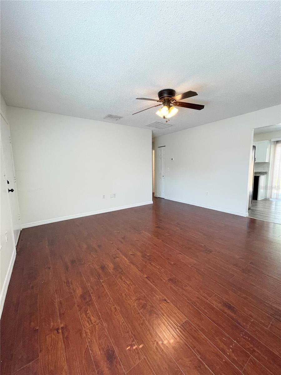 Image 4 of 29 For 7911 Aden Loop