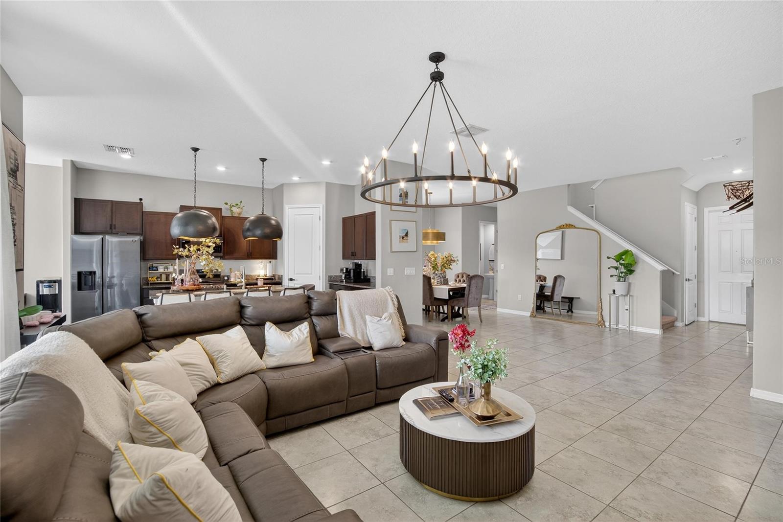 Listing photo id 11 for 9326 Channing Hill Drive