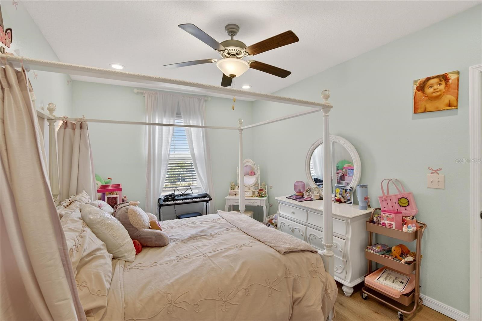 Listing photo id 36 for 9326 Channing Hill Drive