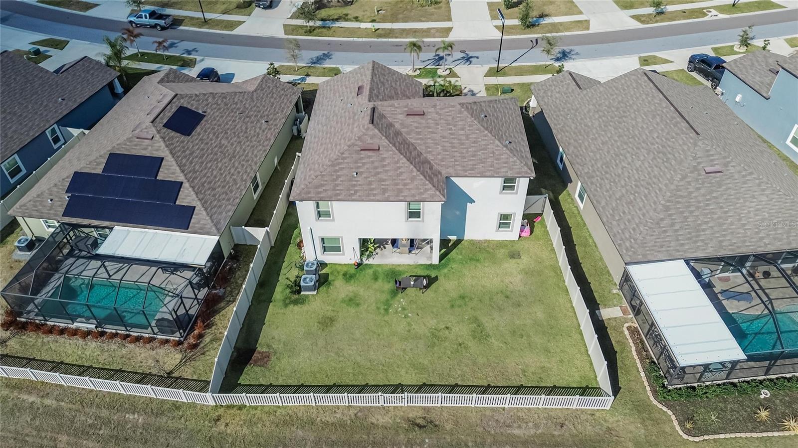 Listing photo id 77 for 9326 Channing Hill Drive