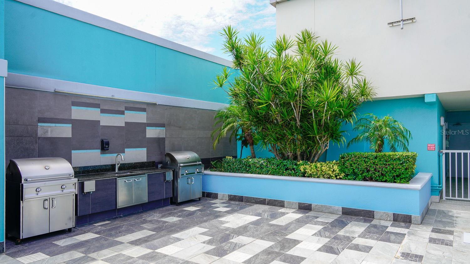 Listing photo id 39 for 1 Beach Drive Se 1109