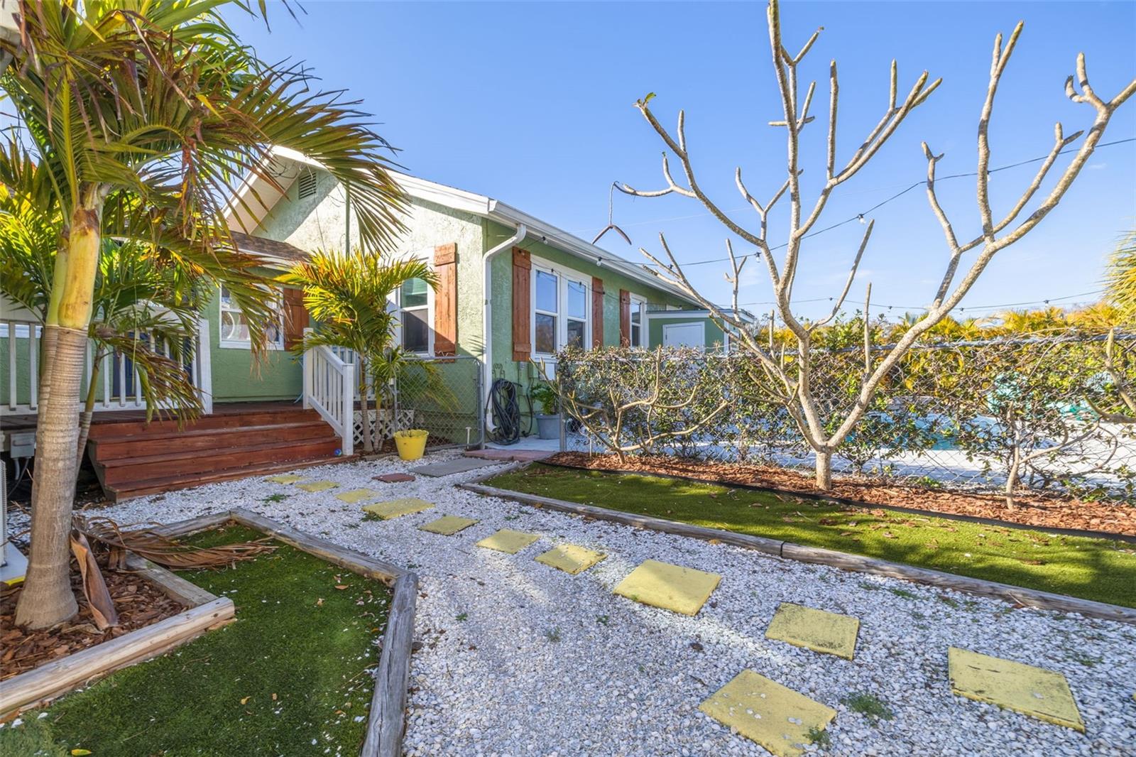 Image 27 of 40 For 3662 5th Avenue S