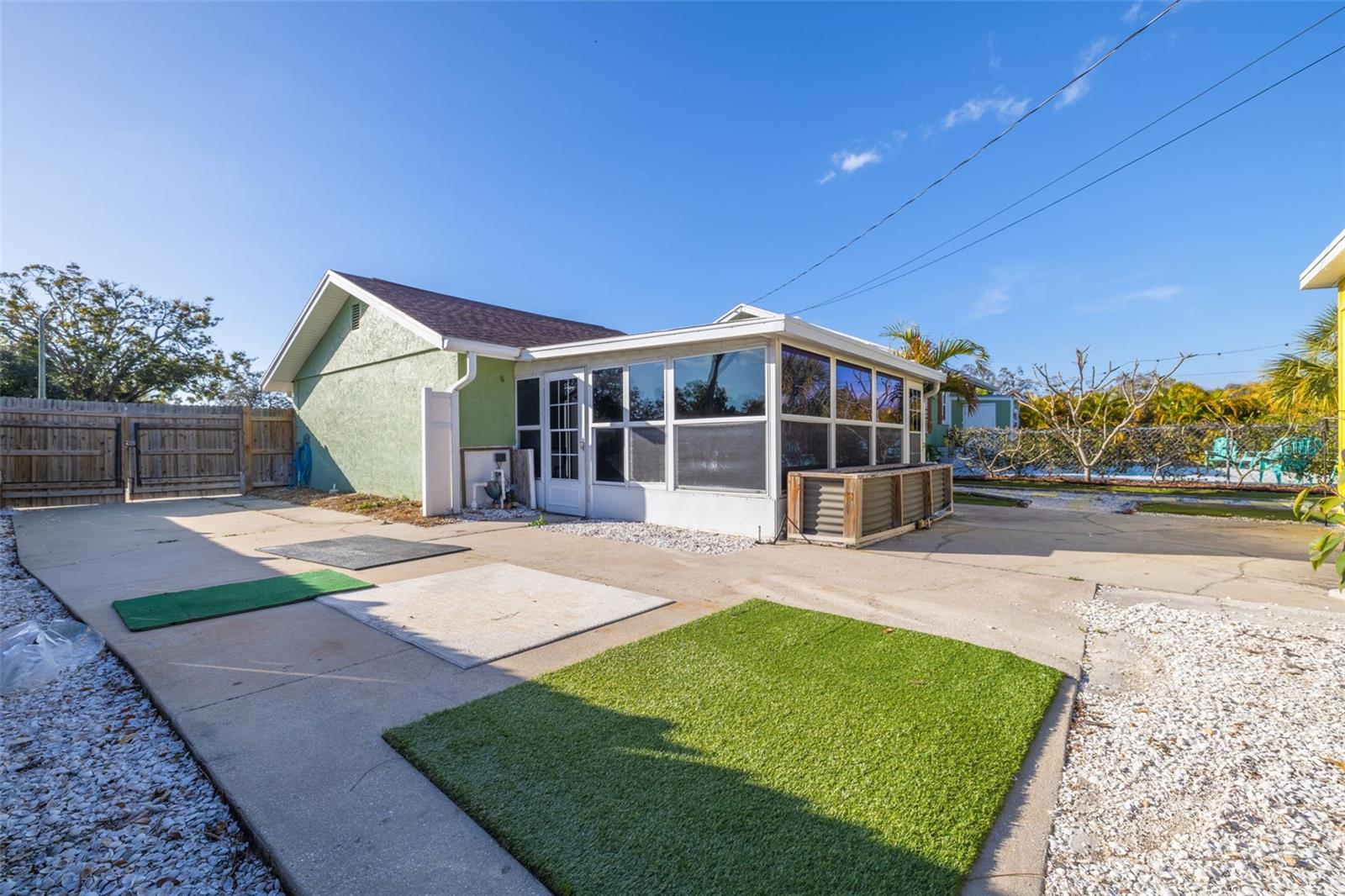 Image 36 of 40 For 3662 5th Avenue S