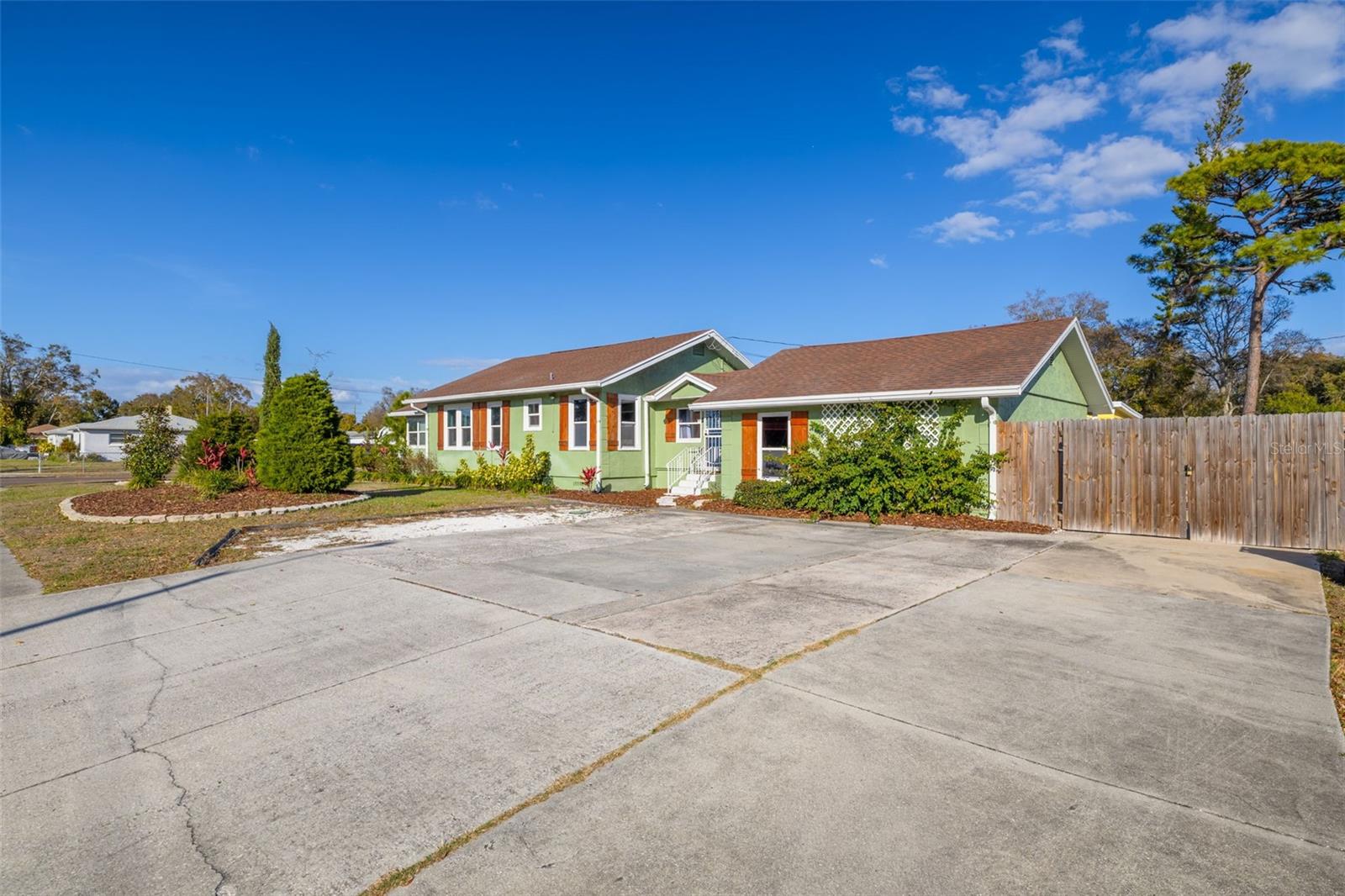 Image 37 of 40 For 3662 5th Avenue S