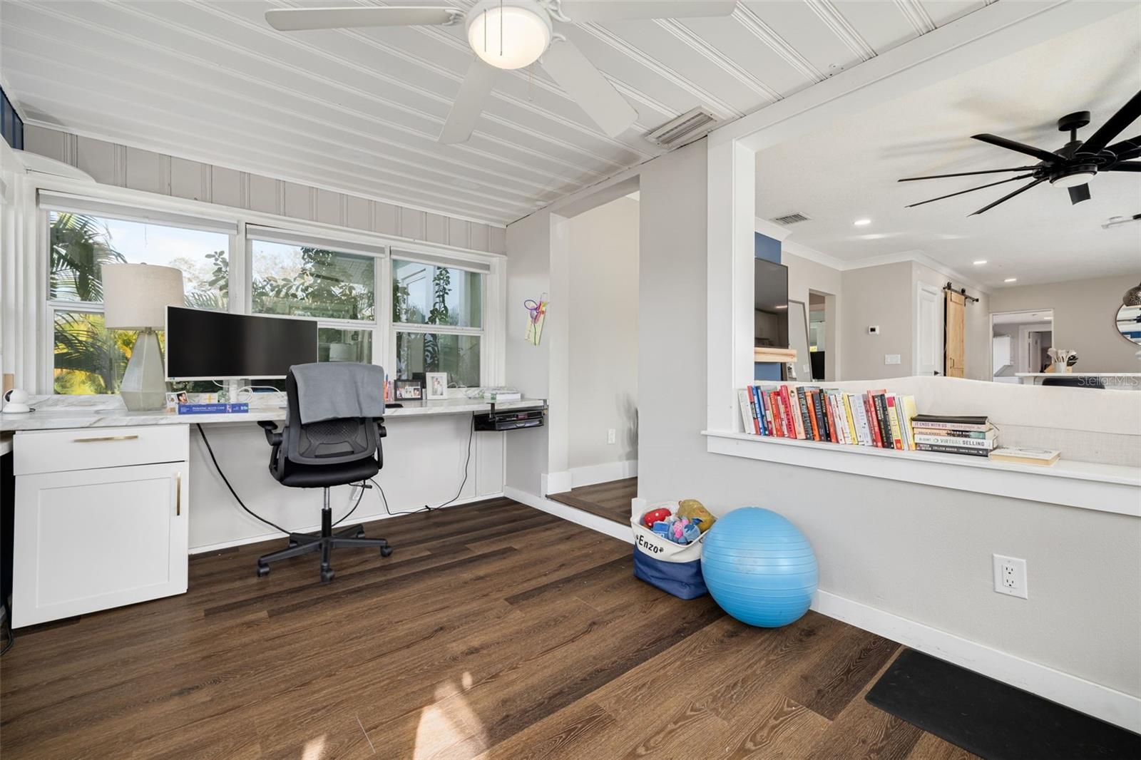 Image 6 of 40 For 3662 5th Avenue S