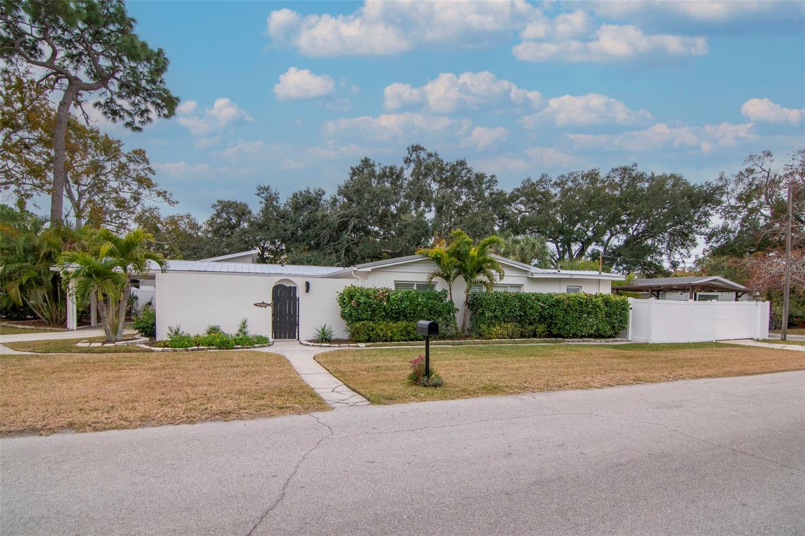 Image 33 of 46 For 4402 San Miguel