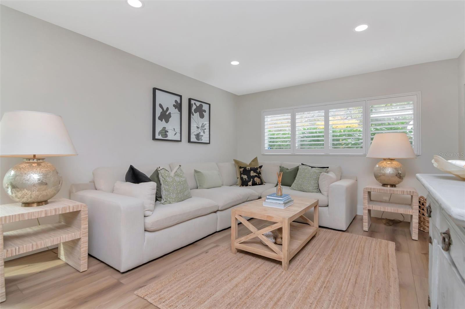 Image 4 of 46 For 4402 San Miguel