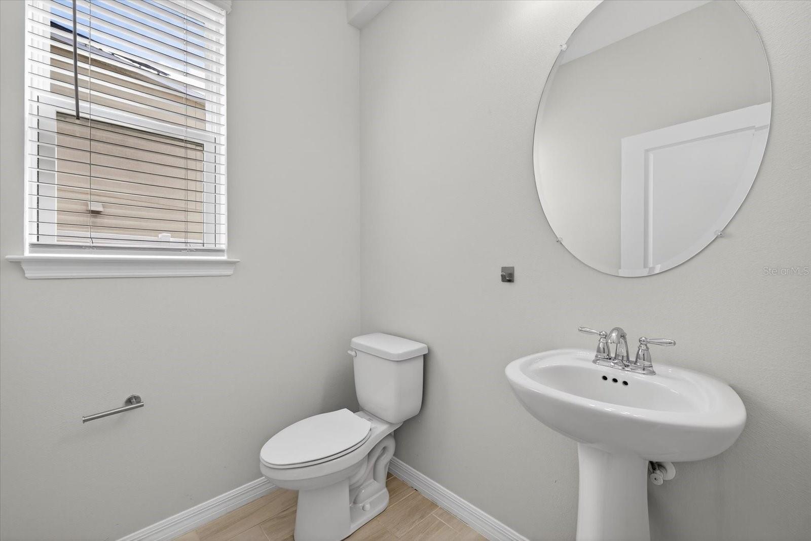 Image 22 of 51 For 33947 Astoria Circle