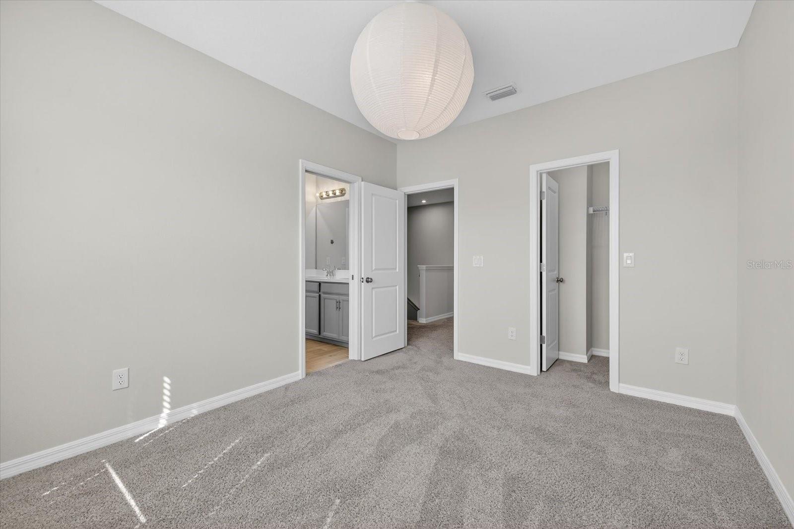 Image 38 of 51 For 33947 Astoria Circle