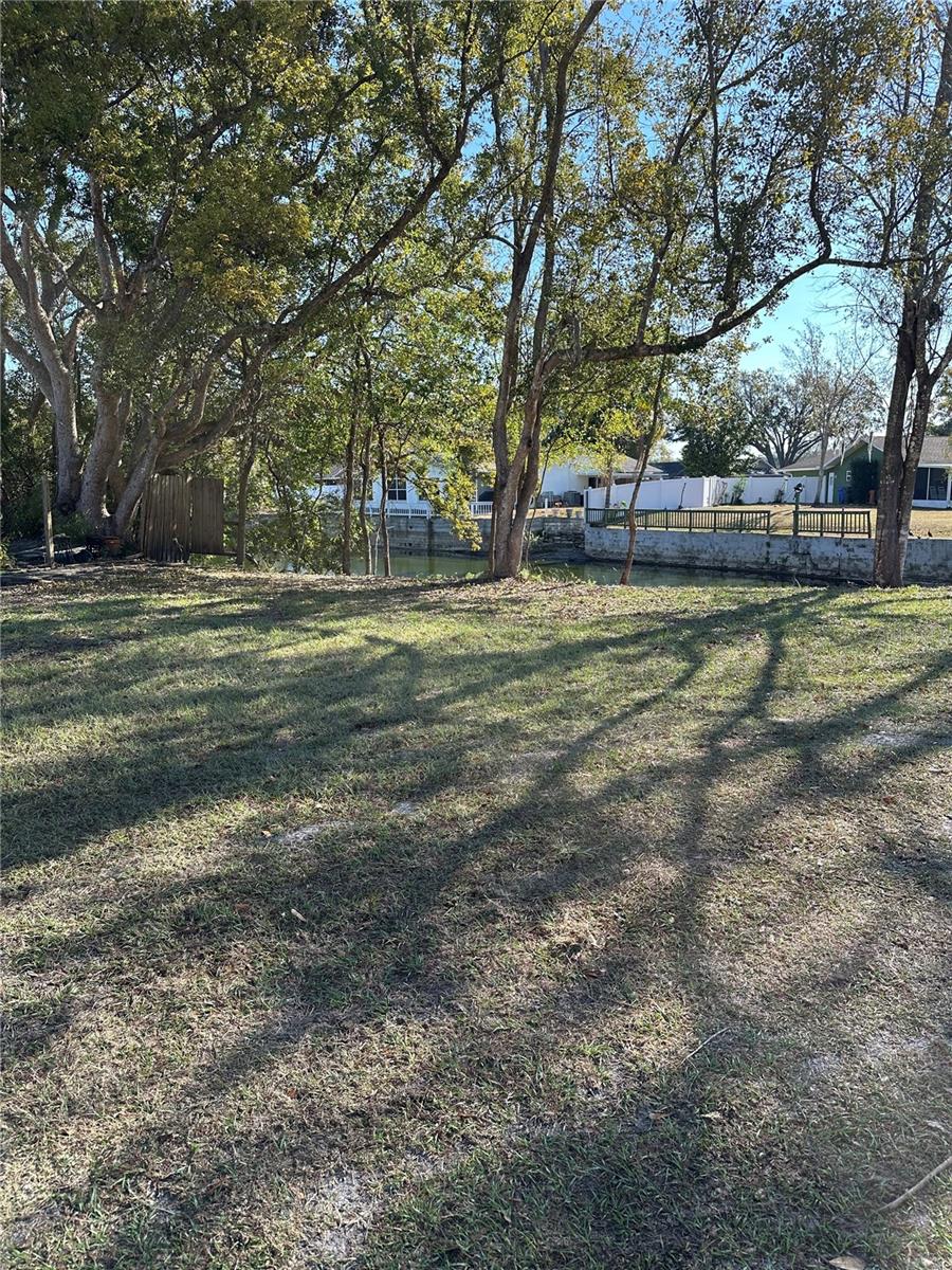 Listing photo id 6 for Sunrise Drive