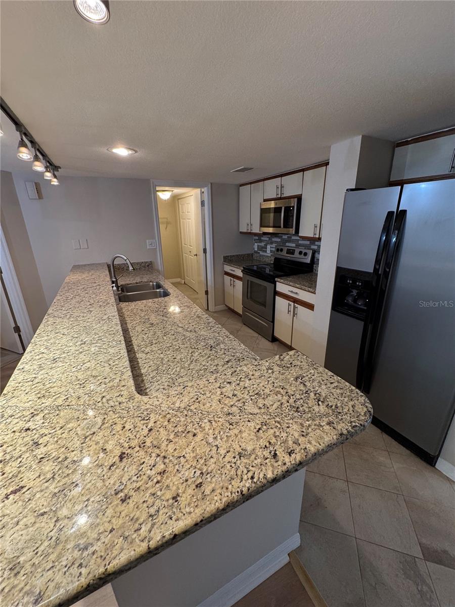 Image 4 of 19 For 2599 Dolly Bay Drive 207