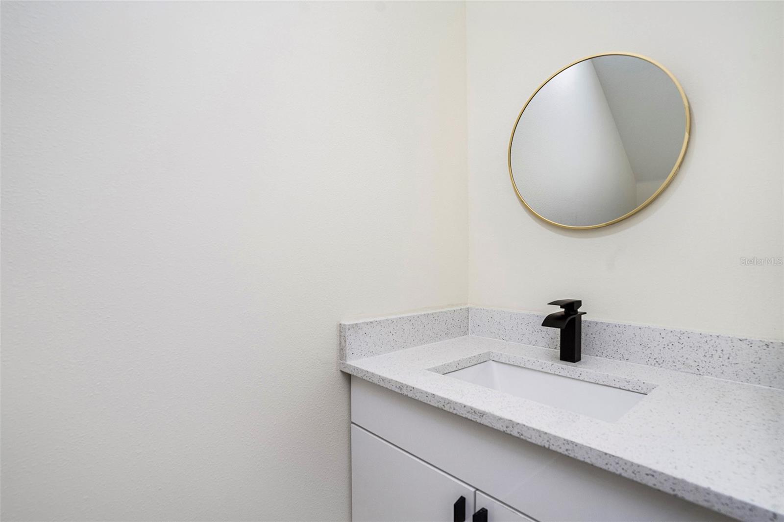 Listing photo id 11 for 3623 54th Street 2