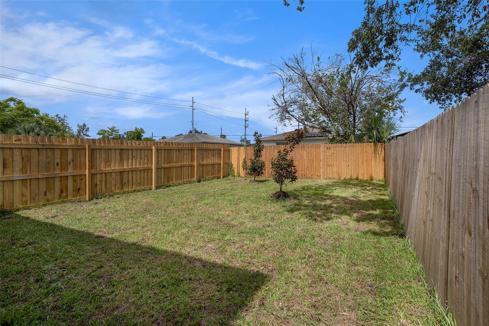 Listing photo id 18 for 3623 54th Street 2
