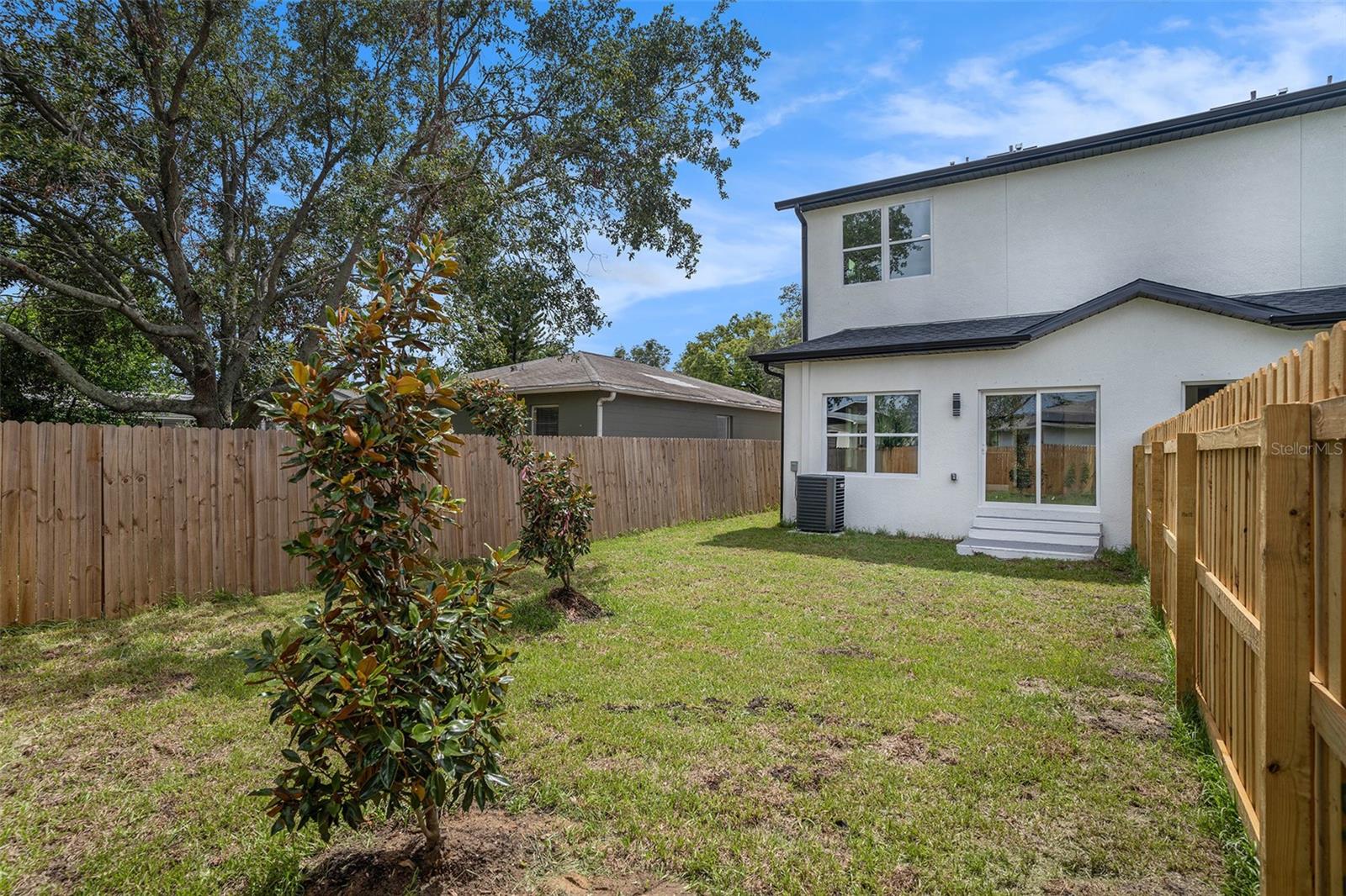 Listing photo id 26 for 3623 54th Street 2