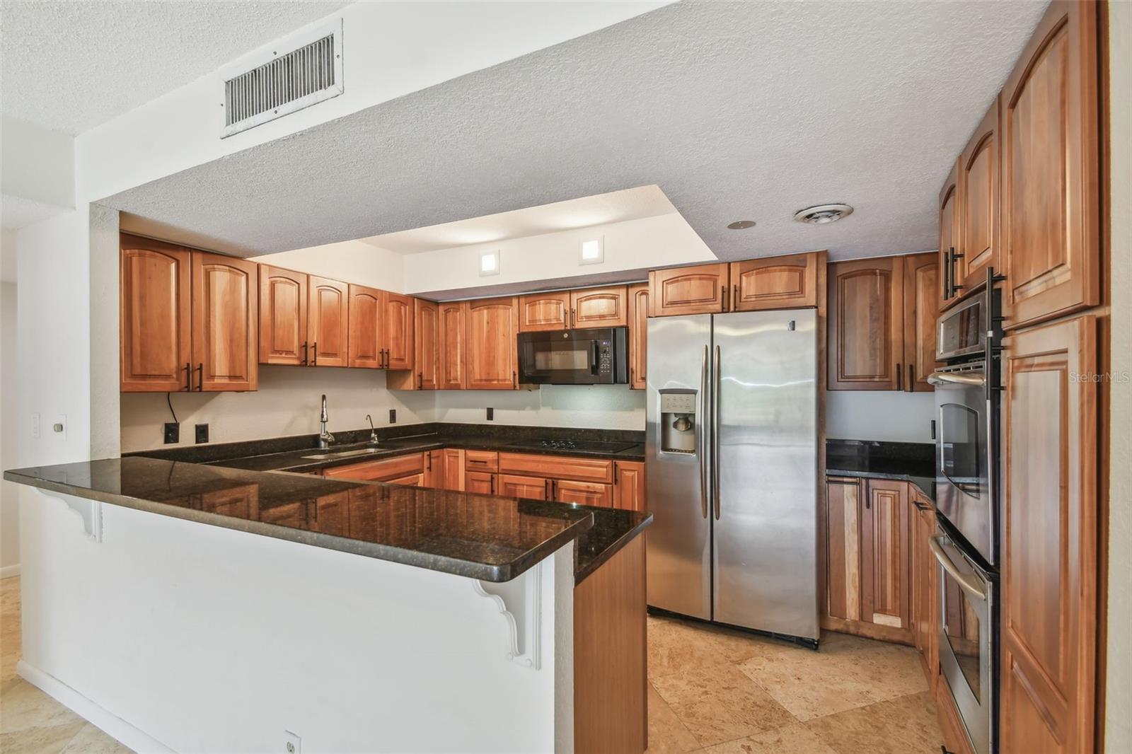 Image 17 of 61 For 100 Oakmont Lane 106