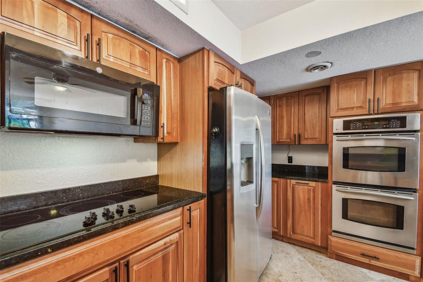 Image 24 of 61 For 100 Oakmont Lane 106